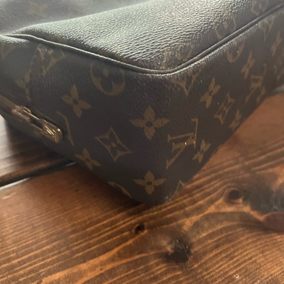 Vintage Louis Vuitton Trousse Toiletry 28 -Pre date code use - Picture 5 of 15